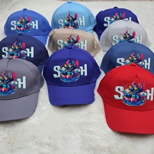 Czapka dla Dzieci Stitch z Daszkiem - Mix Kolorów 10 szt.