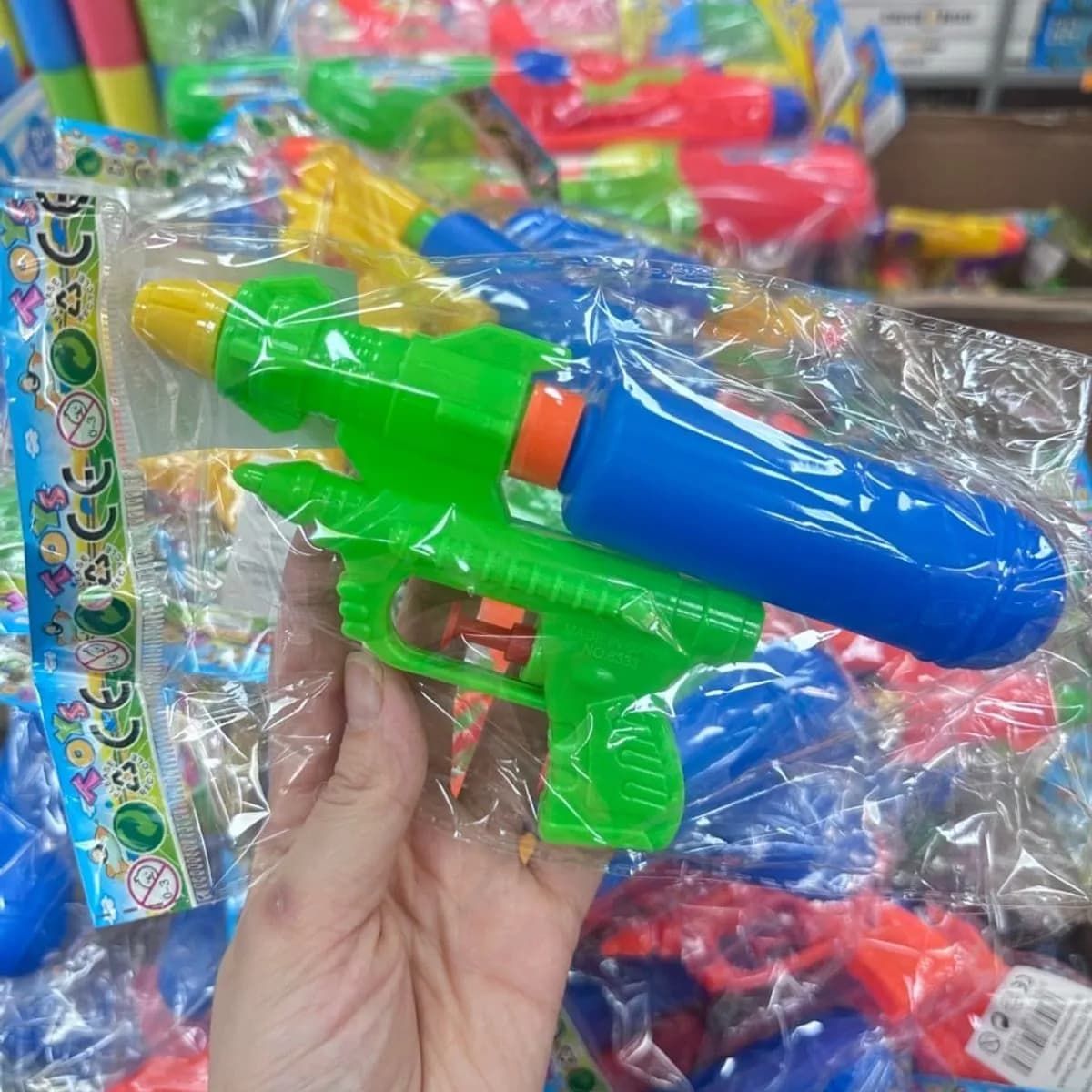 Pistolety na wodę dla dzieci - Mix kolorów, 24 szt. PK15246