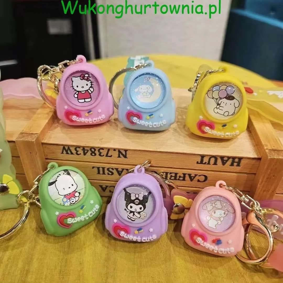 Brelok do Kluczy Plecaczek Postacie Sanrio Mix Kolorów 12szt