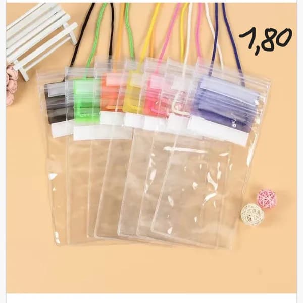 Etui Wodoodporne na Telefon 22x12cm ze Sznurkiem Mix Kolorów