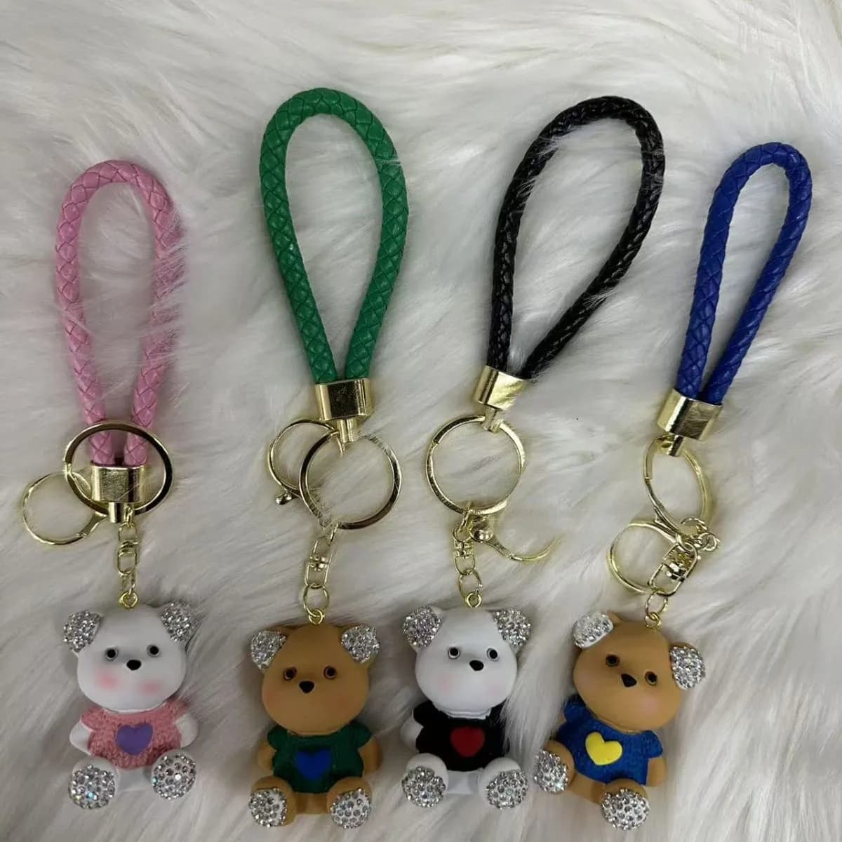 Brelok do Kluczy Miś z Cyrkoniami i Plecionym Paskiem 12 szt.