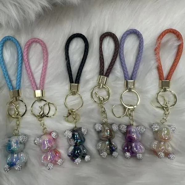 Brelok do Kluczy Miś z cyrkoniami i plecionym paskiem, 12 szt.