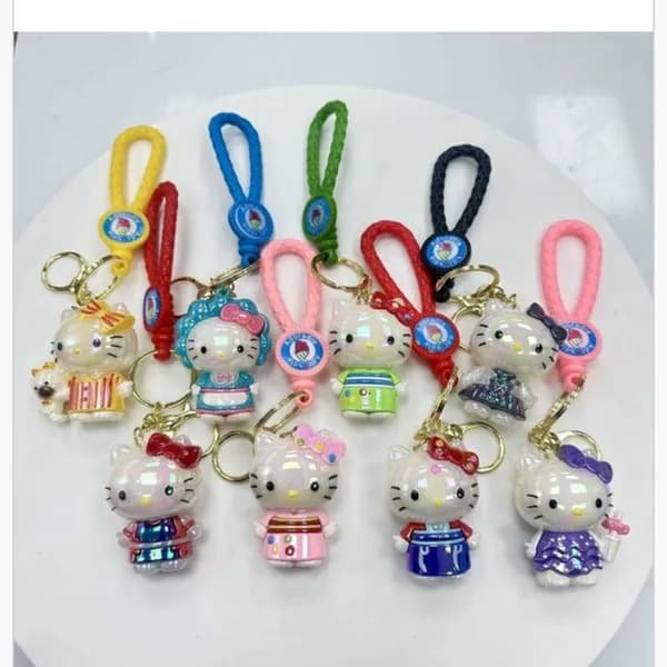Brelok do Kluczy Hello Kitty Figurka Perłowa Mix Kolorów 24szt