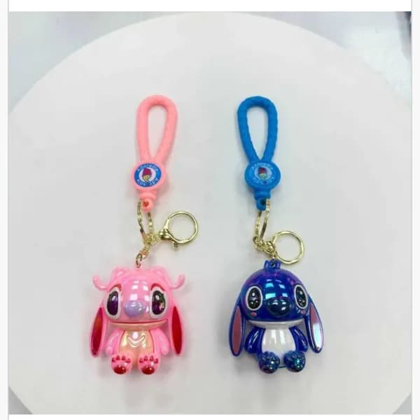 Brelok do Kluczy Stitch i Angel, Błyszcząca Figurka z Paskiem, 24szt