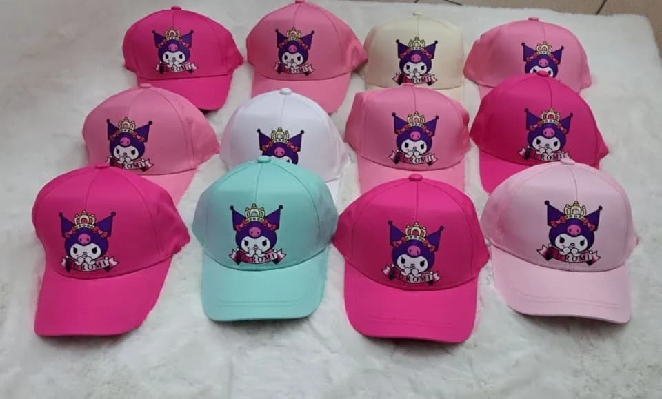 Czapka z daszkiem Kuromi 50/52 dziecięca, mix kolorów