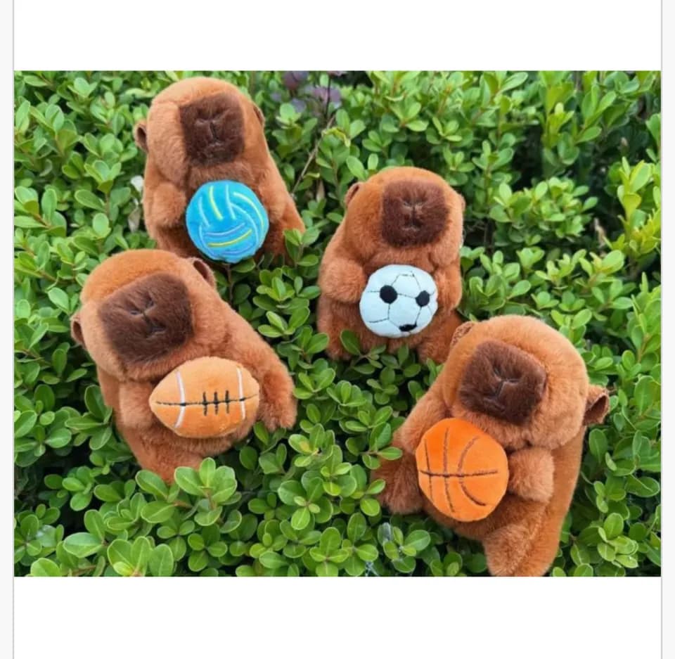 Brelok do Kluczy Kapibara Pluszowa z Piłką Sportową, 12 szt.