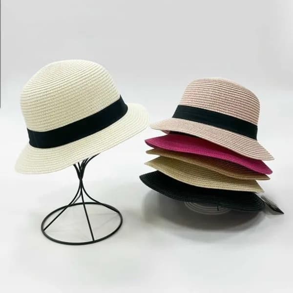 Kapelusz Damski Słomkowy z Czarną Tasiemką Mix Kolorów 12 szt.