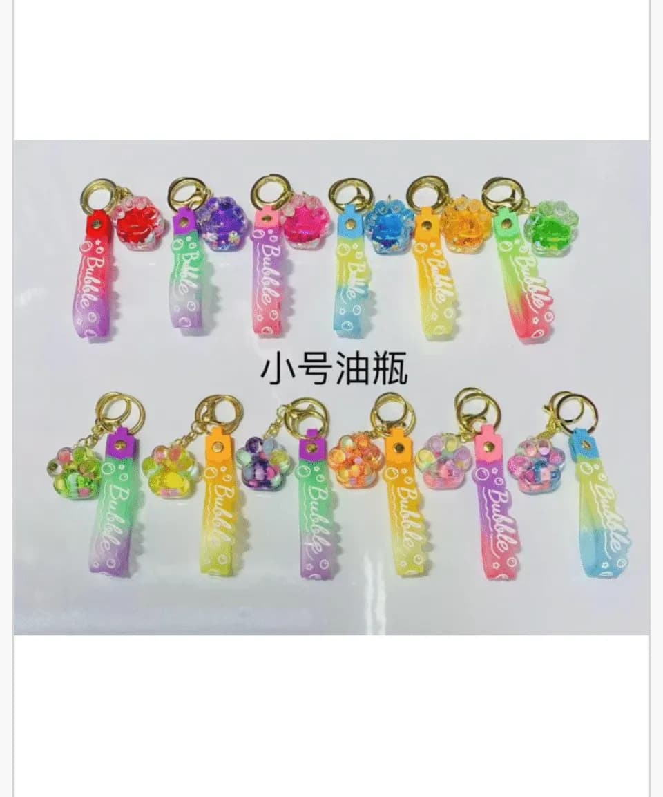 Brelok do Kluczy Łapka z Płynem i Brokatem Bubble, Mix Kolorów, 24 szt.