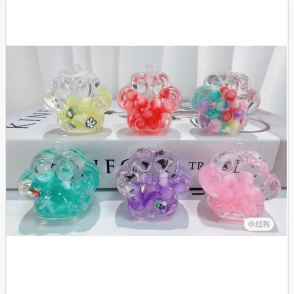 Brelok do Kluczy Łapka z Koralikami i Płynem, Mix Kolorów, 24 szt.