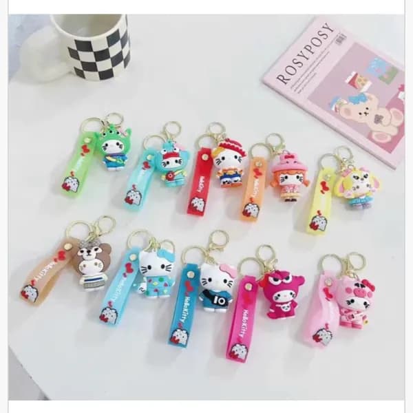 Brelok do Kluczy Hello Kitty z Paskiem Silikonowym, Mix 24 szt