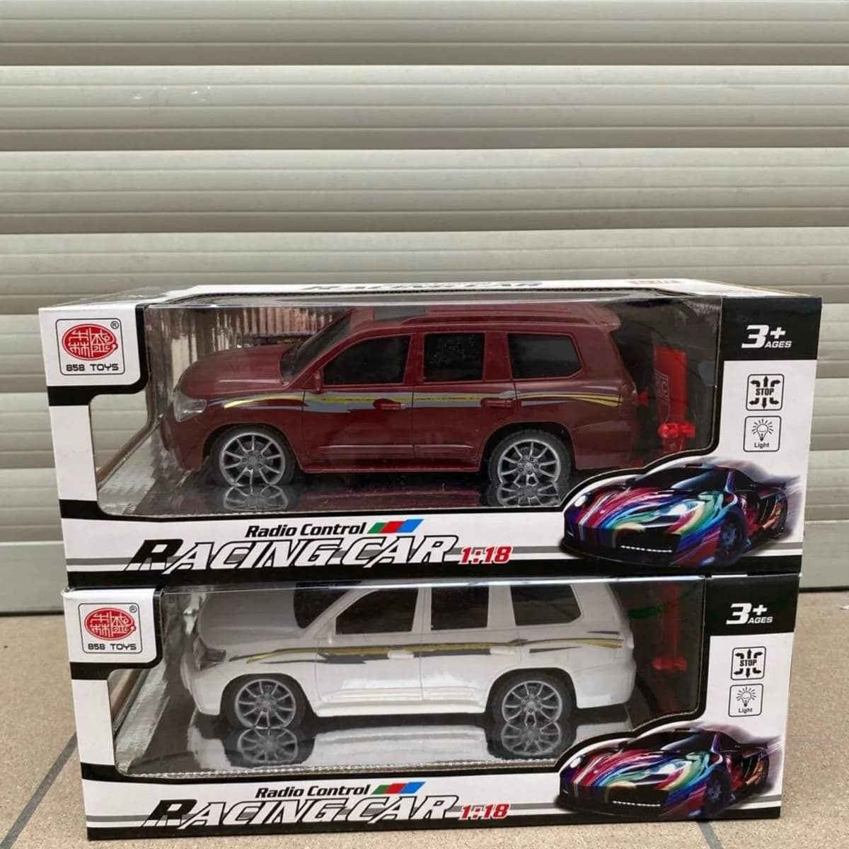 Samochód Sterowany Racing Car 1:18 SUV z Światłami Mix
