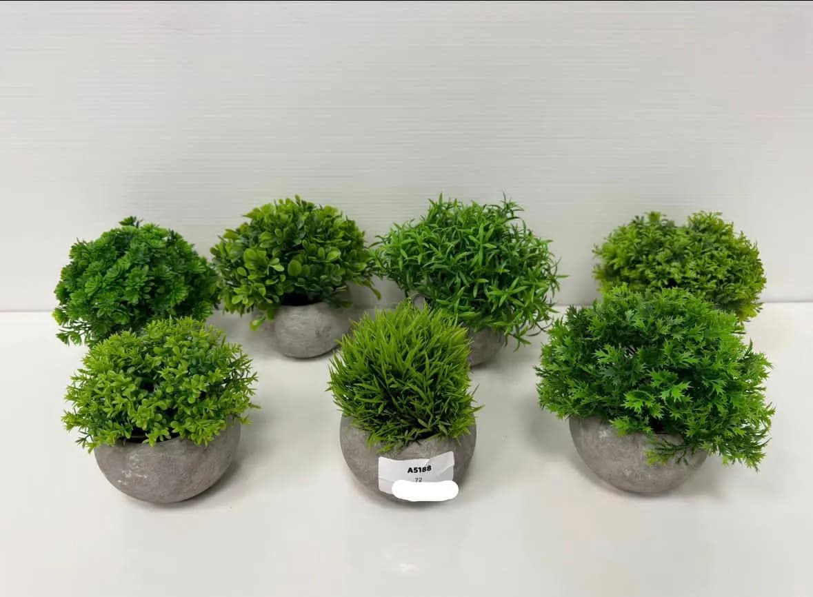 Sztuczne rośliny w szarych doniczkach T151225-78