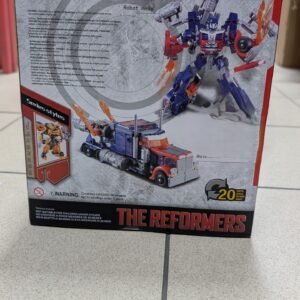 Alternative view of Reformatorzy Robot Transformacyjny
