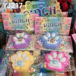Zabawka Pinch Family Duży